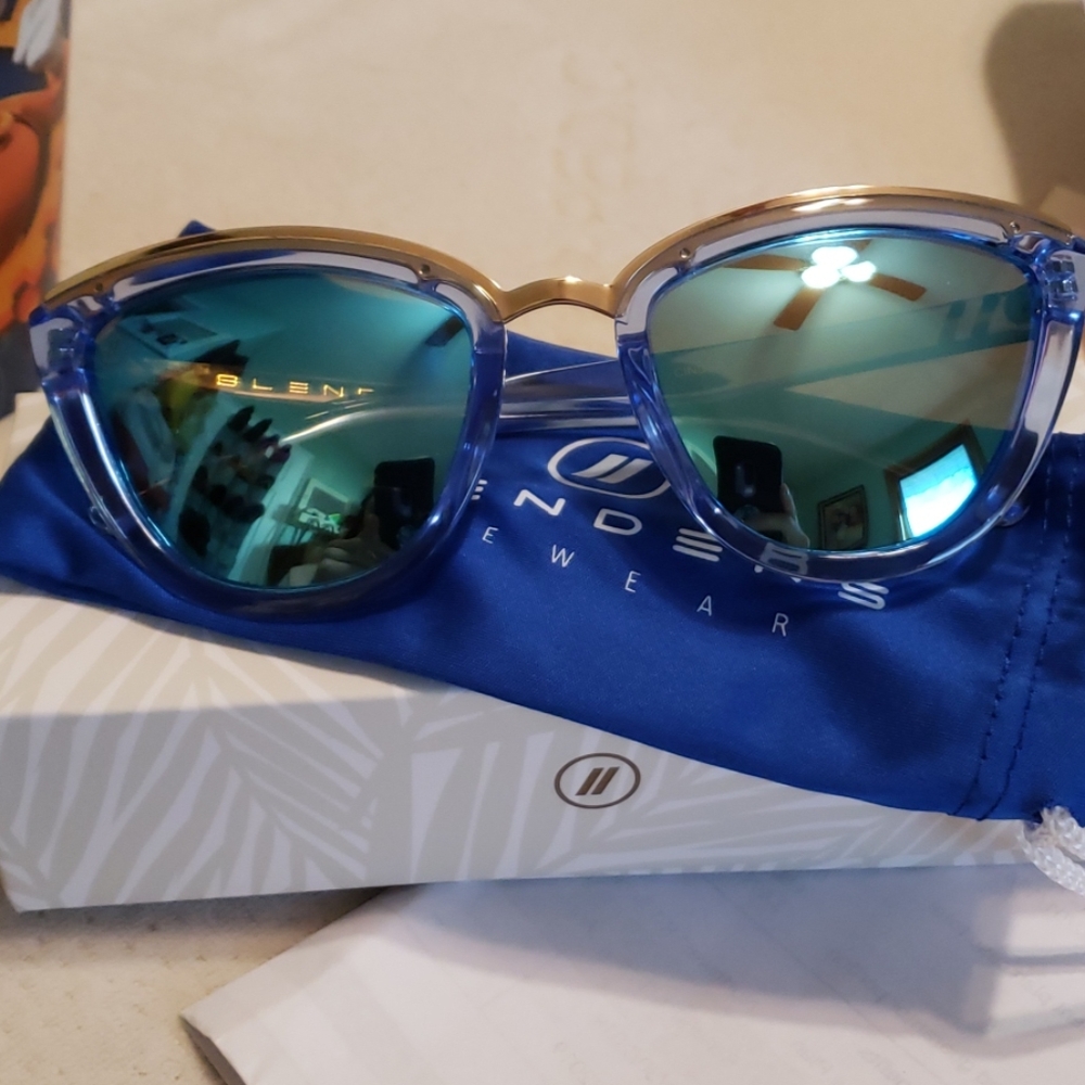 Blender cat eye sunglasses